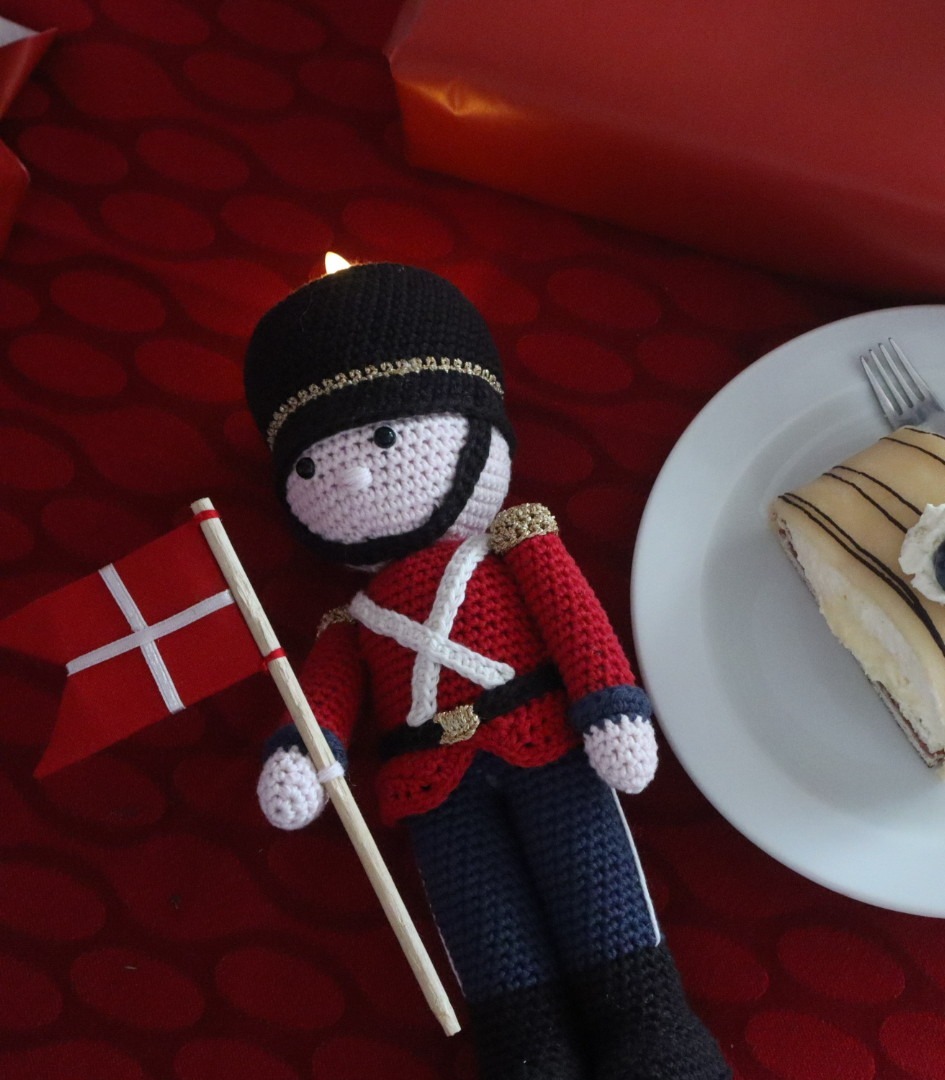 Fødselsdags garder med flag og lys